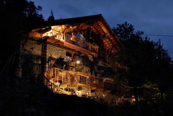 La Ferme D'Angele Bed & Breakfast Bourg-Saint-Maurice Exterior photo