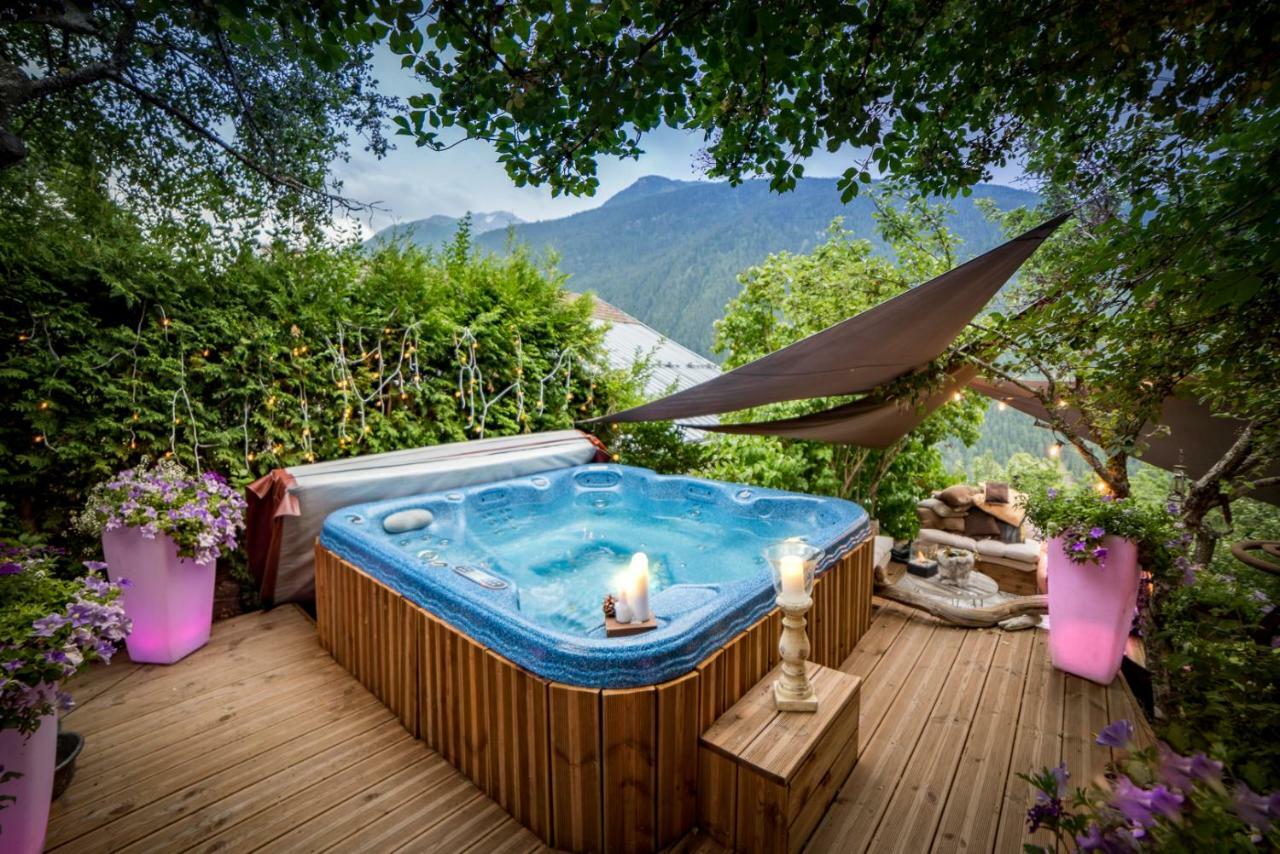 La Ferme D'Angele Bed & Breakfast Bourg-Saint-Maurice Exterior photo